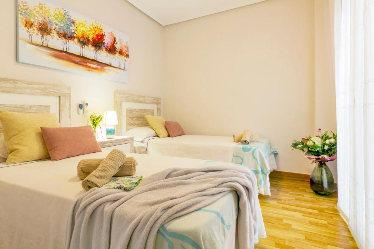 Apartamento Pink Sweet Home Torrevieja Bagian luar foto