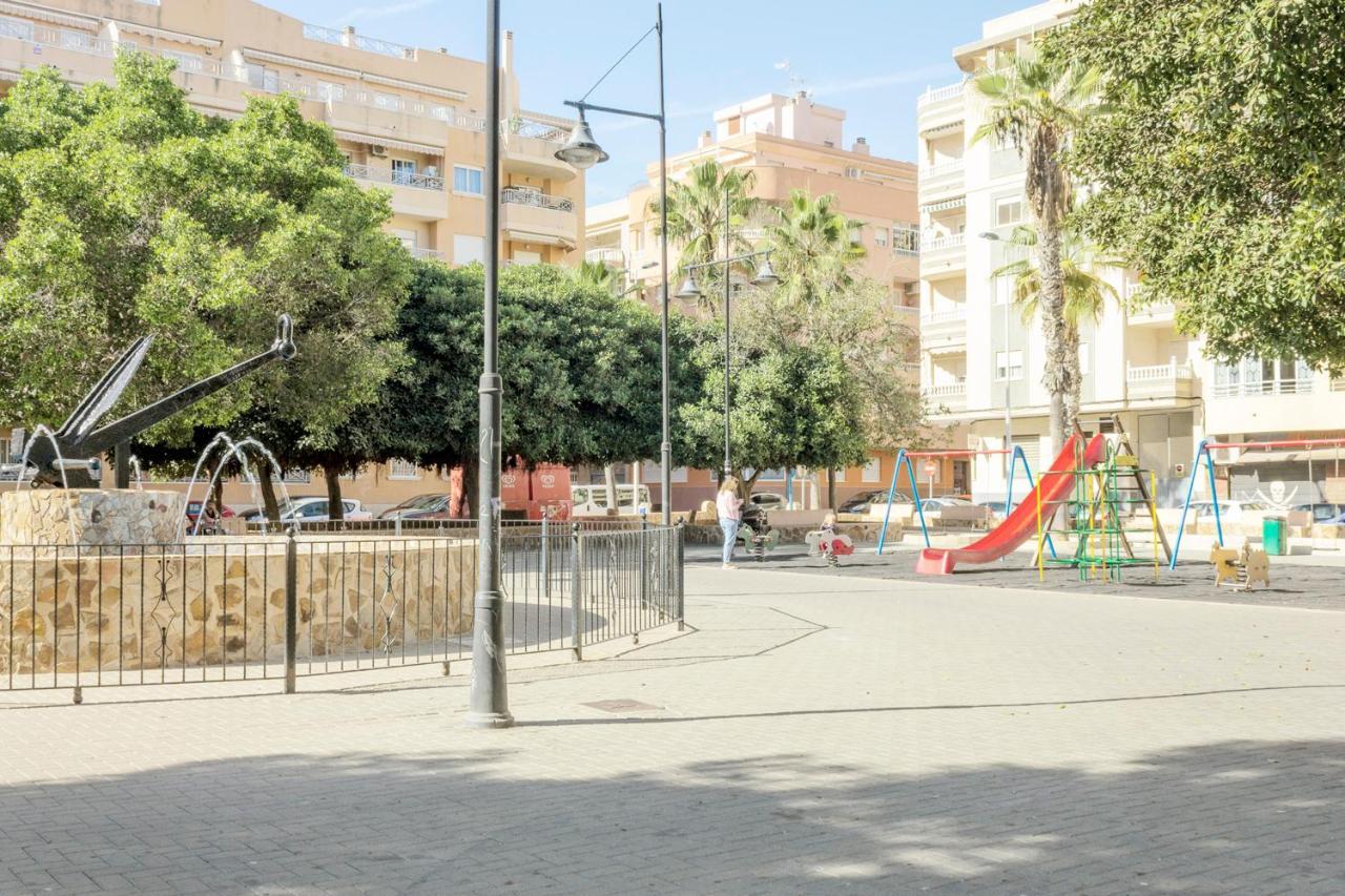 Apartamento Pink Sweet Home Torrevieja Bagian luar foto