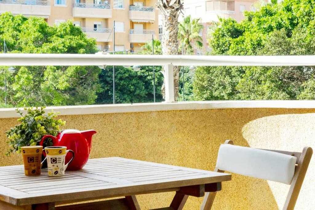 Apartamento Pink Sweet Home Torrevieja Bagian luar foto