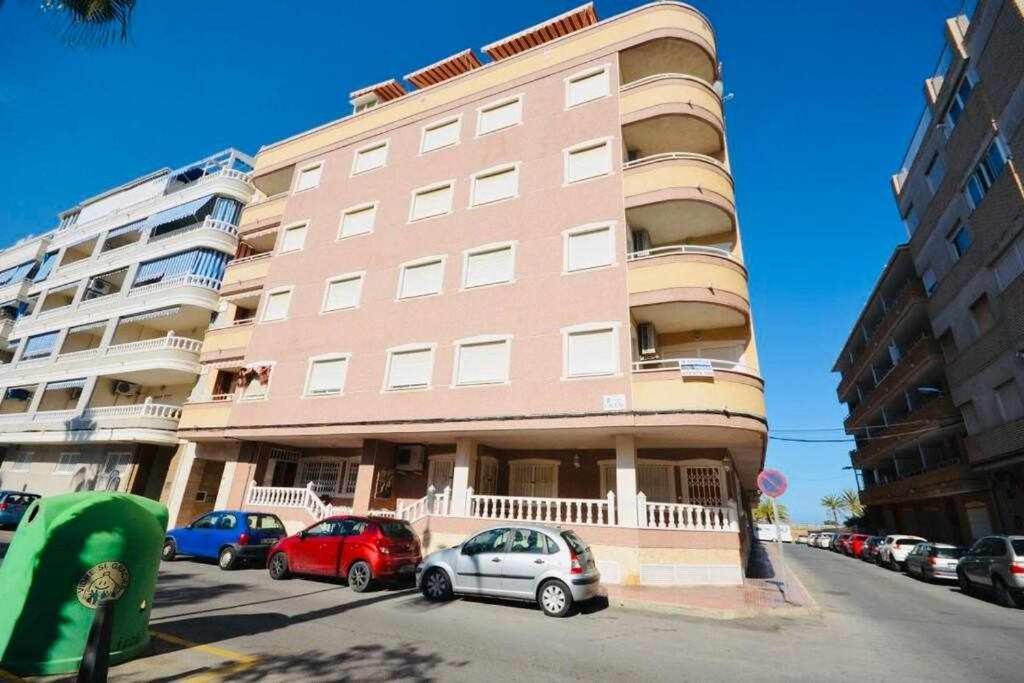 Apartamento Pink Sweet Home Torrevieja Bagian luar foto