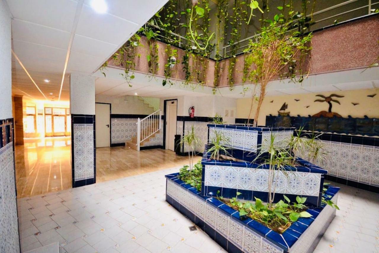 Apartamento Pink Sweet Home Torrevieja Bagian luar foto
